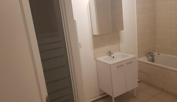 Logement tudiant T3 à Arras (62000)