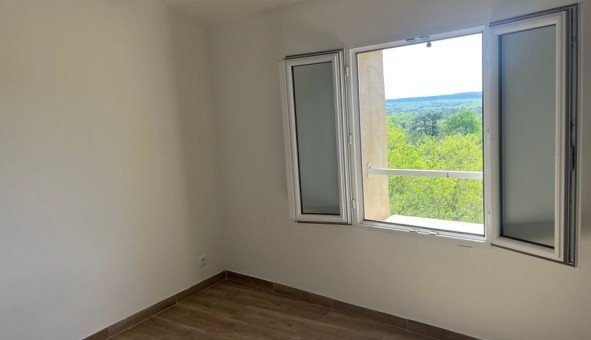 Logement �tudiant T3 &agrave; Artigues (83560)
