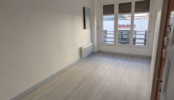 Logement �tudiant Location T3 Vide Arzay (38260)