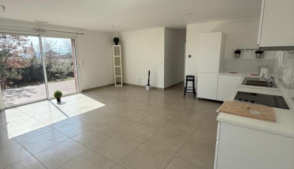 Logement tudiant T3 à Aubenas les Alpes (04110)