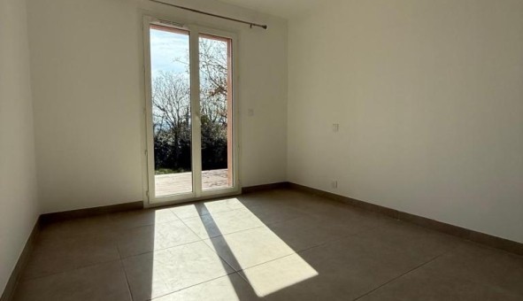 Logement tudiant T3 à Aubenas les Alpes (04110)