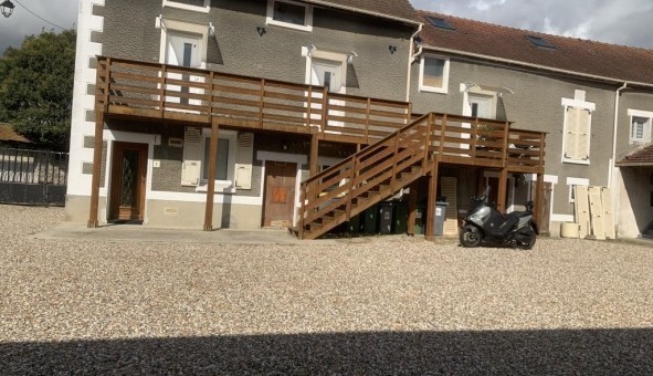 Logement tudiant Location T3 Vide Aulnay sur Mauldre (78126)