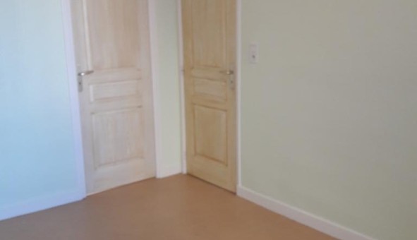 Logement tudiant T3 à Aurillac (15000)
