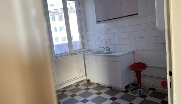 Logement �tudiant T3 &agrave; Aurillac (15000)