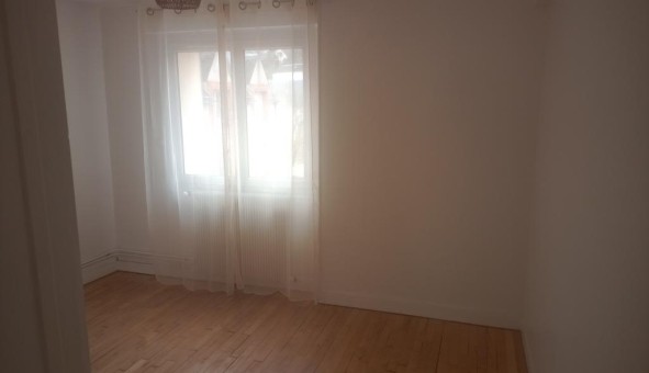 Logement tudiant T3 à Autry le Chtel (45500)