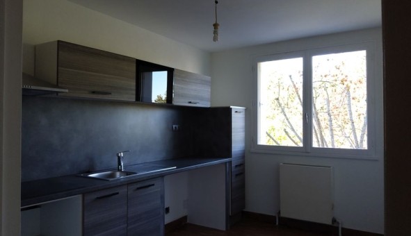 Logement �tudiant T3 &agrave; Avermes (03000)