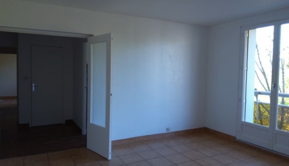 Logement �tudiant T3 &agrave; Avermes (03000)
