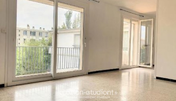Logement étudiant T3 à Avignon (84000)