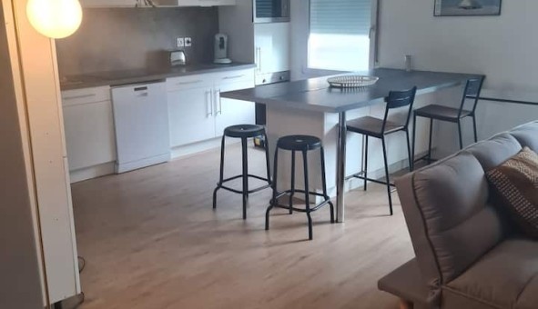 Logement étudiant Location T3 Vide Avignon (84000)