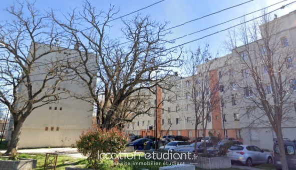 Logement tudiant T3 à Avignon (84000)