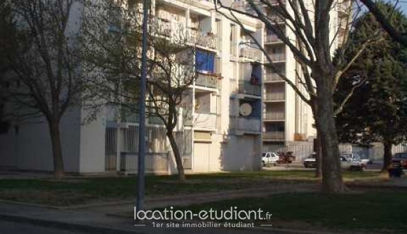Logement tudiant T3 à Avignon (84000)