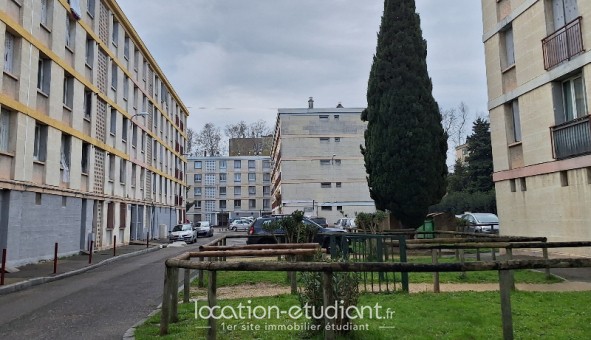 Logement �tudiant Location T3 Vide Avignon (84000)