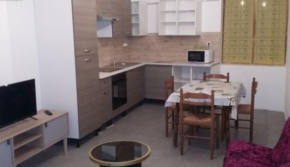 Logement �tudiant T3 &agrave; Az� (71260)