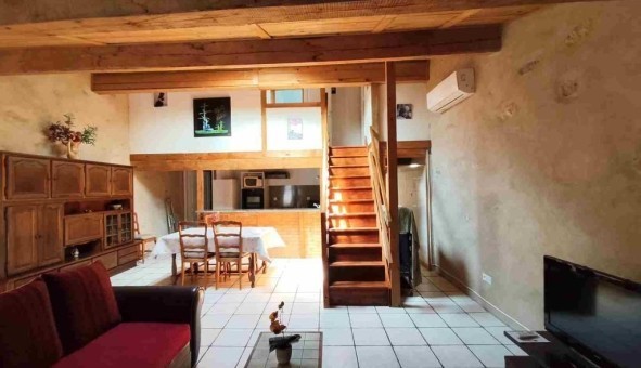 Logement étudiant Location T3 Vide Azille (11700)