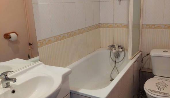 Logement tudiant T3 à Bages (11100)
