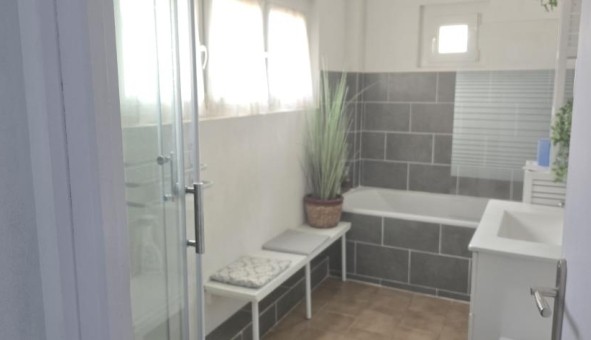Logement tudiant T3 à Bages (11100)