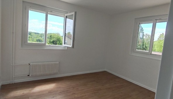 Logement �tudiant T3 &agrave; Bagnols sur C�ze (30200)