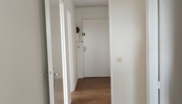 Logement �tudiant T3 &agrave; Bagnols sur C�ze (30200)