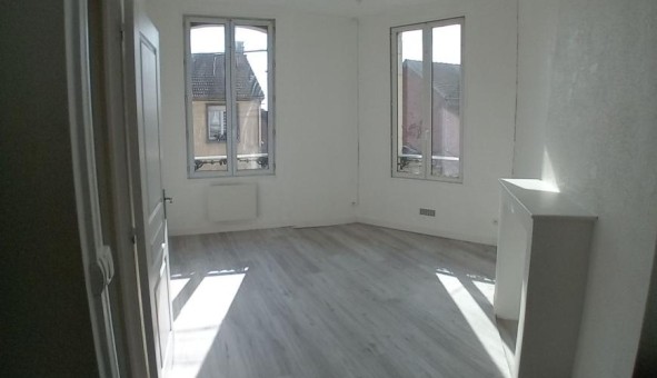 Logement tudiant T3 à Bailleval (60140)