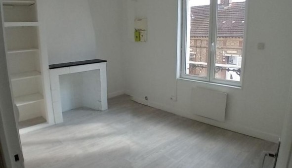 Logement tudiant T3 à Bailleval (60140)