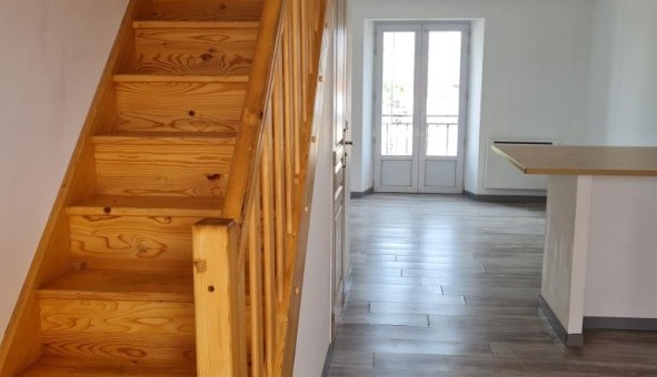 Logement �tudiant T3 &agrave; Bains (43370)