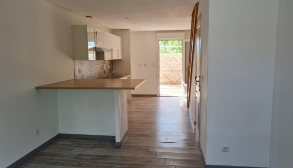 Logement �tudiant T3 &agrave; Bains (43370)