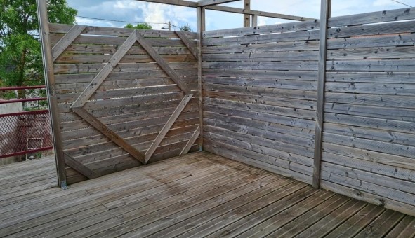 Logement �tudiant T3 &agrave; Bains (43370)