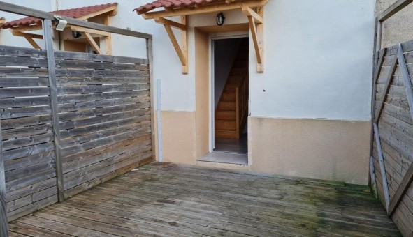 Logement �tudiant T3 &agrave; Bains (43370)