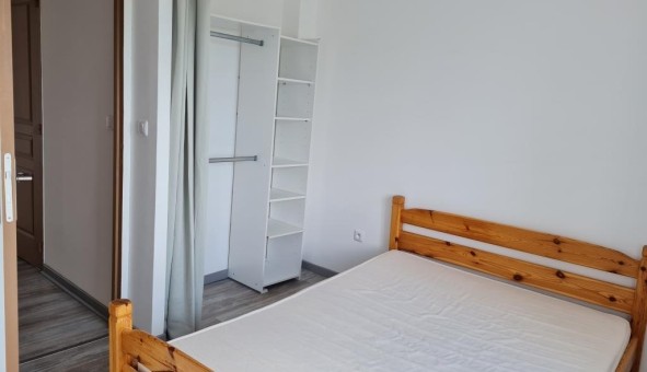 Logement �tudiant T3 &agrave; Bains (43370)