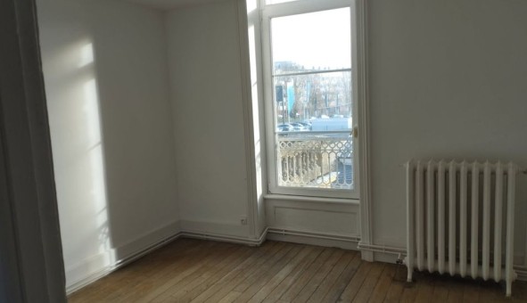 Logement �tudiant T3 &agrave; Balan (08200)