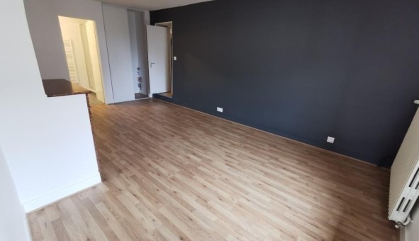 Logement �tudiant T3 &agrave; Ballan Mir� (37510)