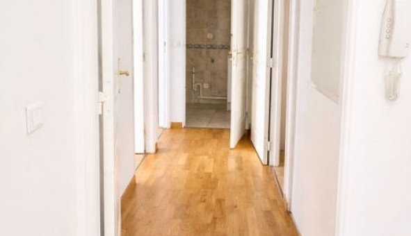 Logement �tudiant T3 &agrave; Barbey (77130)