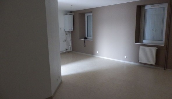 Logement �tudiant T3 &agrave; Bard (42600)