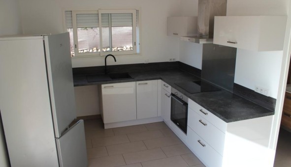 Logement tudiant T3 à Bastelicaccia (20129)