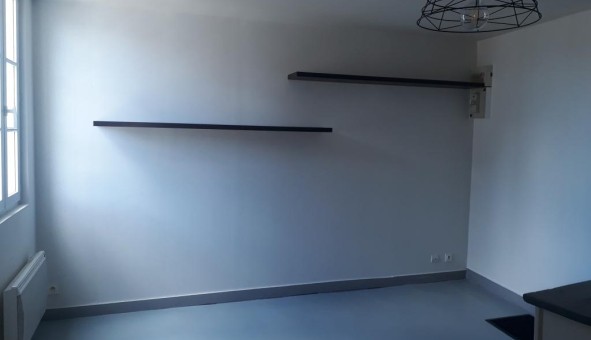 Logement tudiant Location T3 Vide Beaufort en Valle (49250)