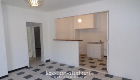 Logement tudiant Location T3 Vide La Tour d'Aigues (84240)