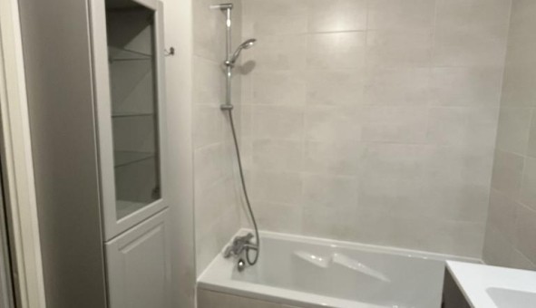 Logement tudiant T3 à Bgles (33130)