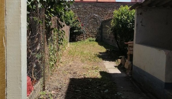 Logement �tudiant T3 &agrave; B�gues (03800)