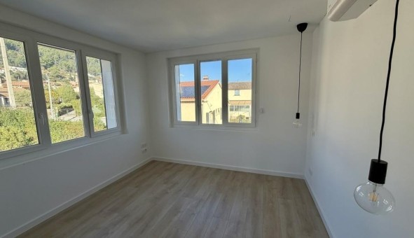 Logement �tudiant T3 &agrave; Belgentier (83210)