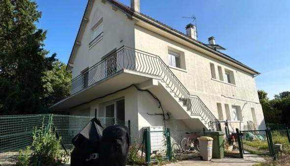 Logement étudiant Location T3 Vide Bennecourt (78270)