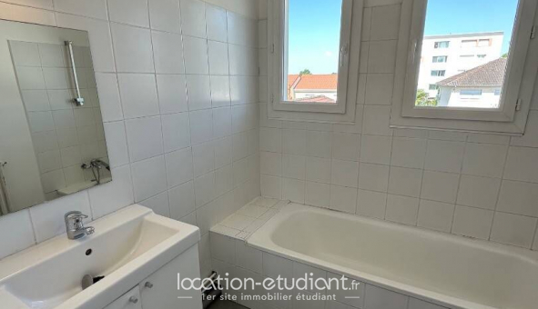 Logement tudiant T3 à Billre (64140)