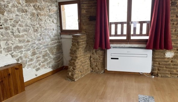 Logement tudiant T3 à Bioule (82800)