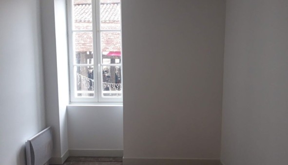 Logement �tudiant T3 &agrave; Blanzaguet Saint Cybard (16320)