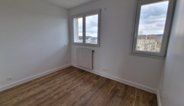 Logement tudiant T3 à Boinvilliers (78200)