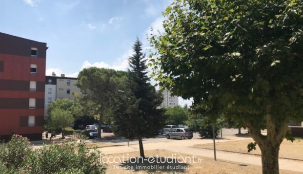 Logement tudiant T3 à Bollne (84500)