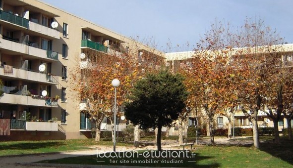 Logement tudiant Location T3 Vide Bollne (84500)