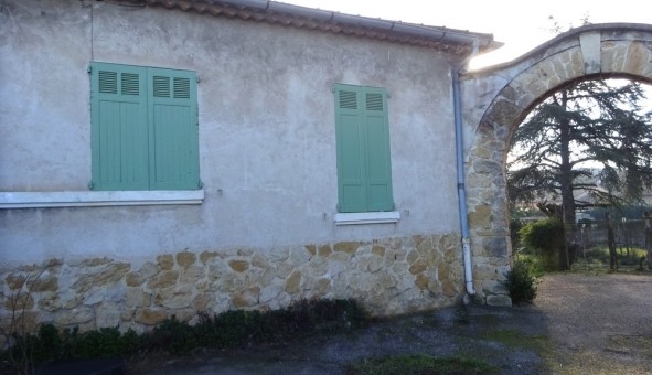 Logement �tudiant T3 &agrave; Boll�ne (84500)