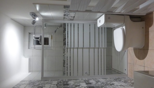 Logement �tudiant T3 &agrave; Boll�ne (84500)