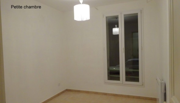 Logement �tudiant T3 &agrave; Boll�ne (84500)