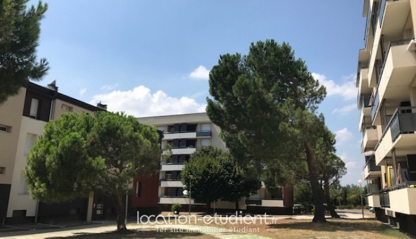 Logement �tudiant T3 &agrave; Boll�ne (84500)